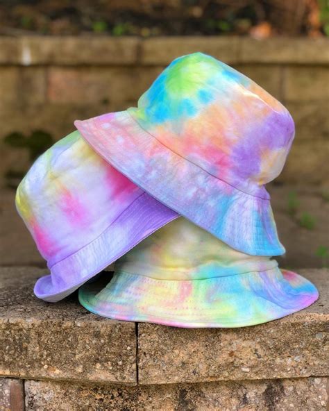 how to tie dye a hat